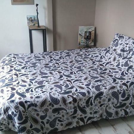 Chambre Privee Chez Un Particulier Saint-Sébastien-sur-Loire Exteriér fotografie