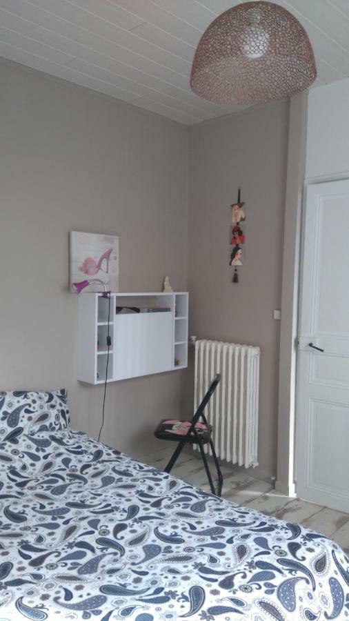 Chambre Privee Chez Un Particulier Saint-Sébastien-sur-Loire Exteriér fotografie