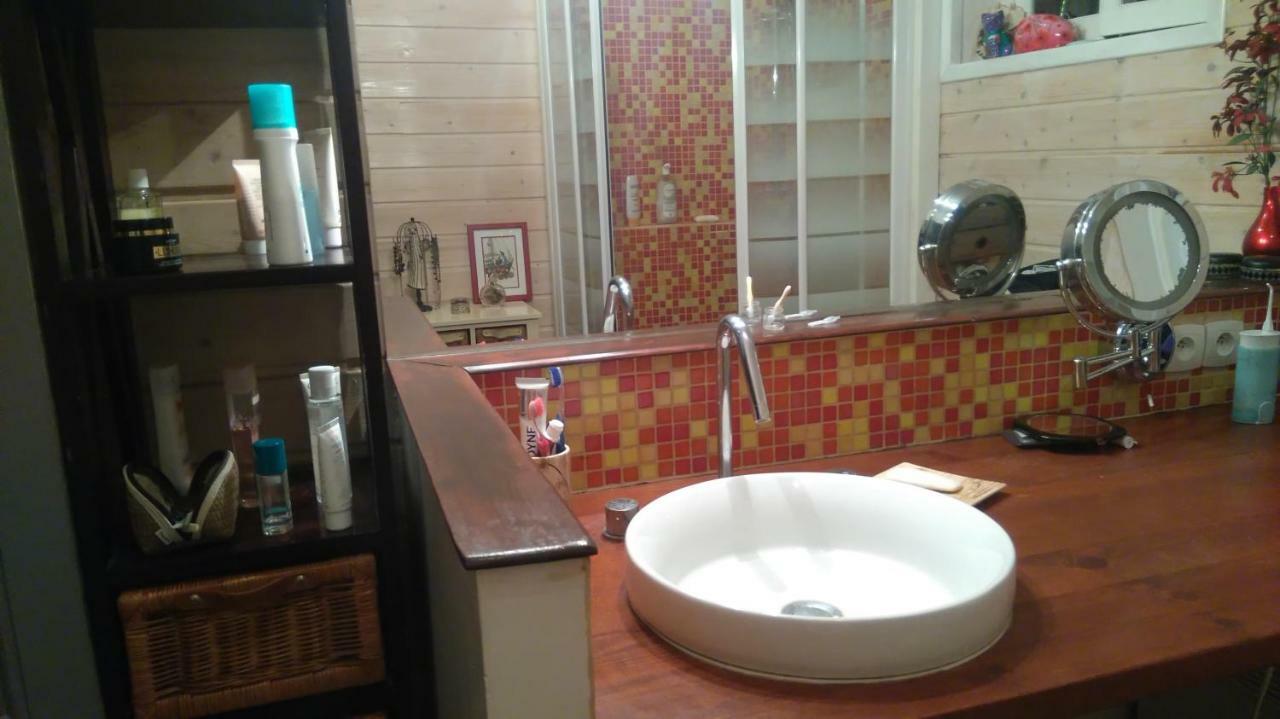Chambre Privee Chez Un Particulier Saint-Sébastien-sur-Loire Exteriér fotografie
